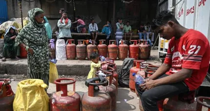 GAS SHORTAGE: Iran’s fuel supplies run dangerously low